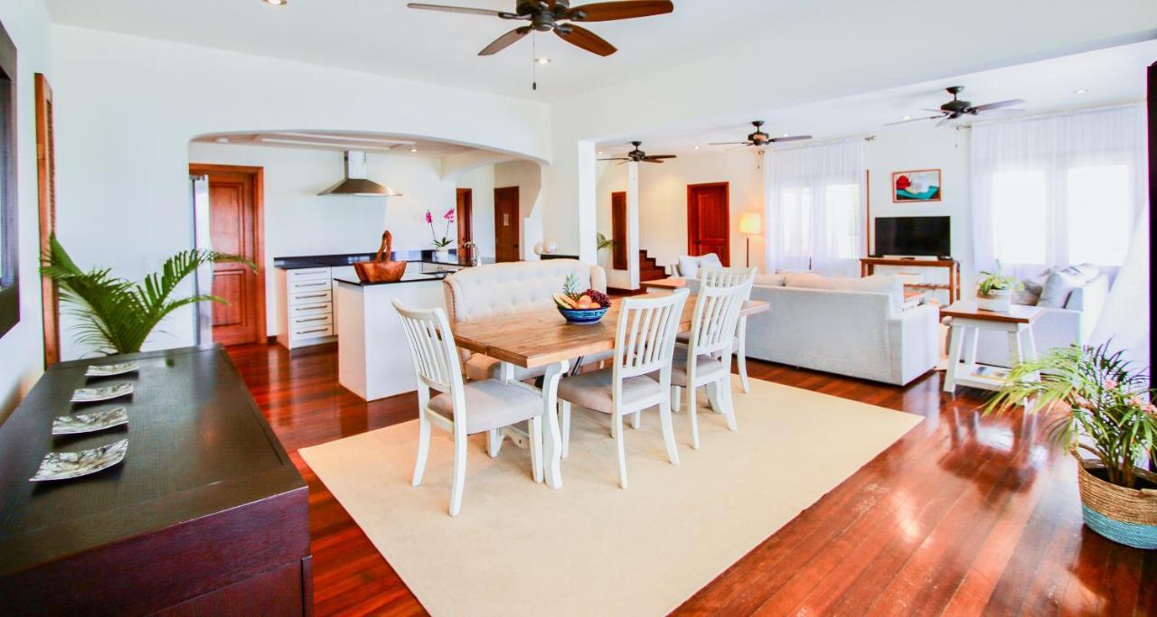 The Hideaway At Hughes Point Ξενοδοχείο Freetown Village Εξωτερικό φωτογραφία