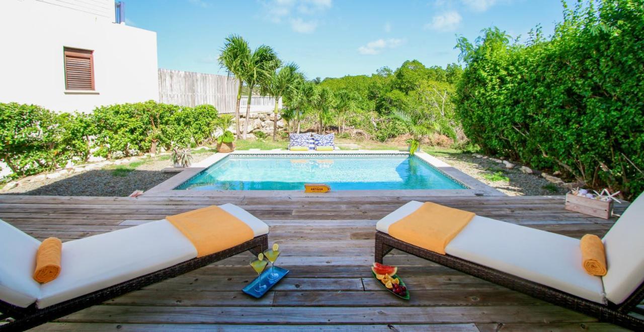 The Hideaway At Hughes Point Ξενοδοχείο Freetown Village Εξωτερικό φωτογραφία